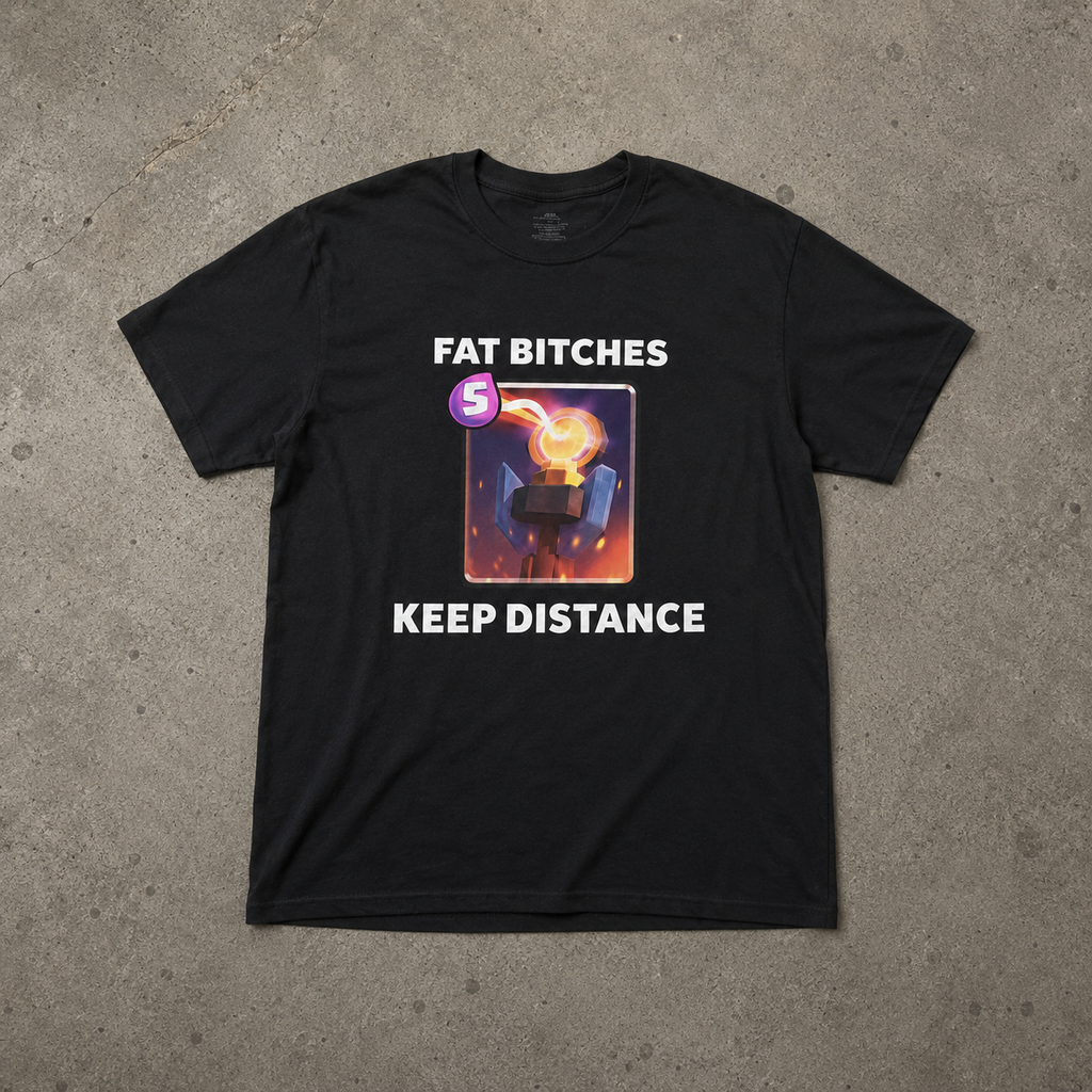 "Clash Royale Keep Distance" T-Shirt
